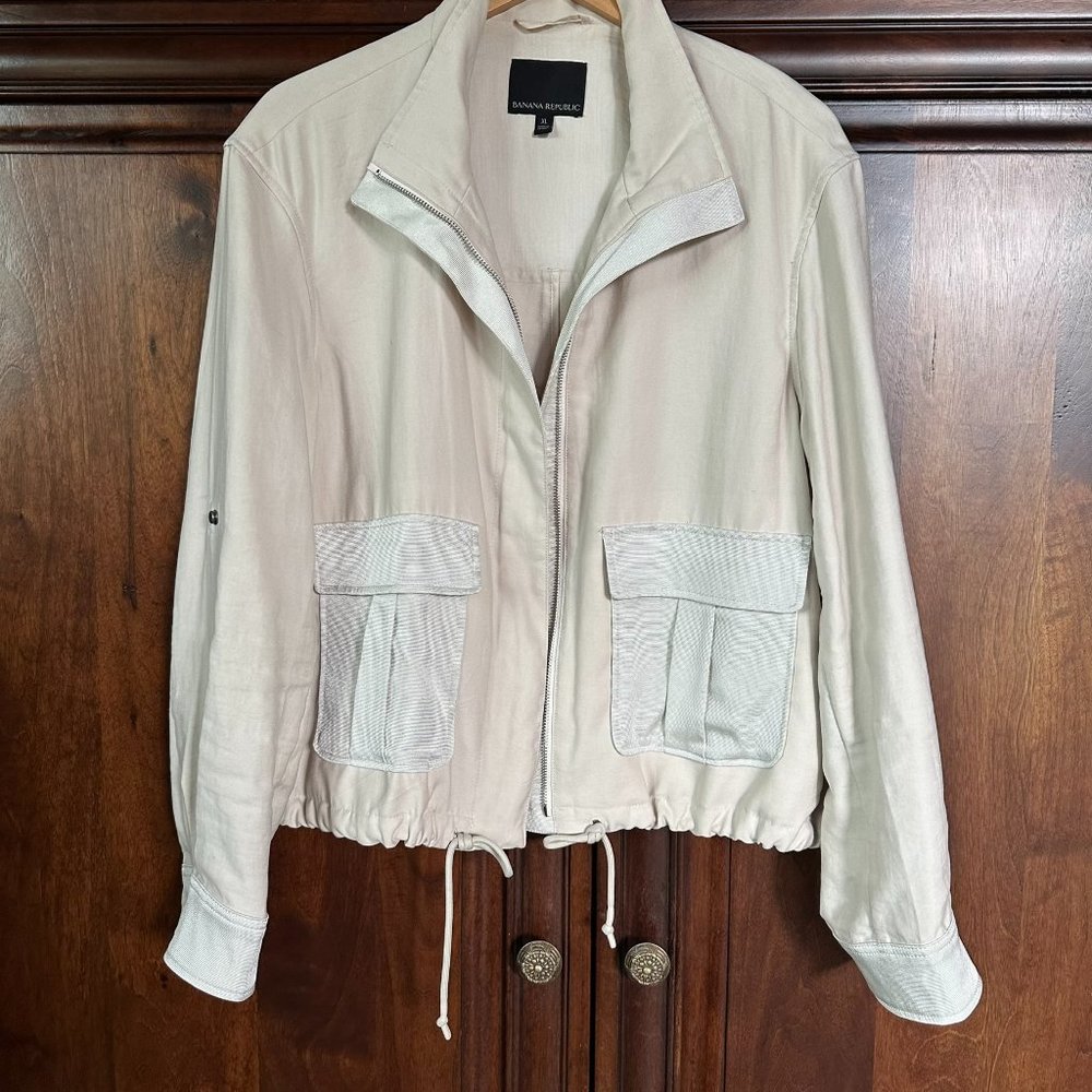 Banana Republic Women Tencel Utility Jacket Roll Tab Sleeves Size XL Cream